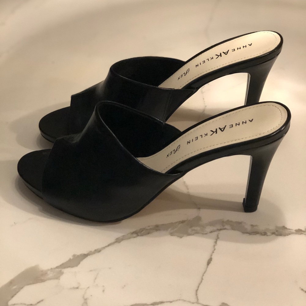 Anne Klein black shoes